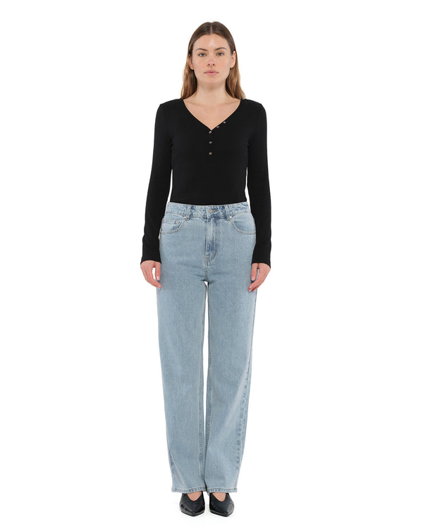 HARLOW HENLEY