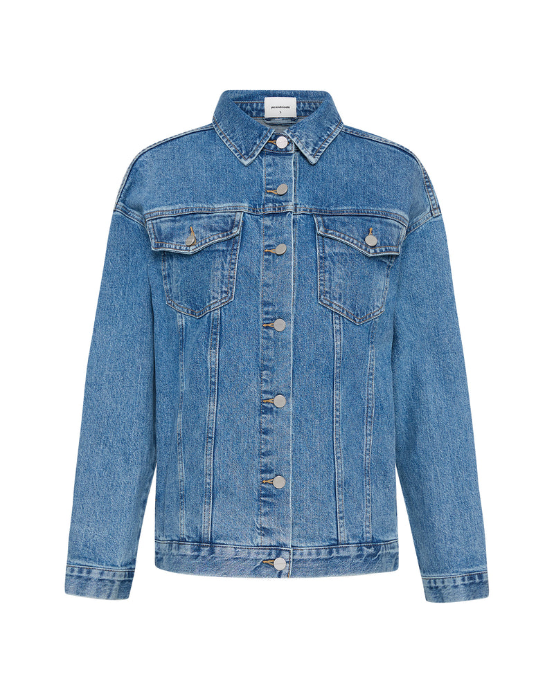 ESSENTIAL DENIM JACKET