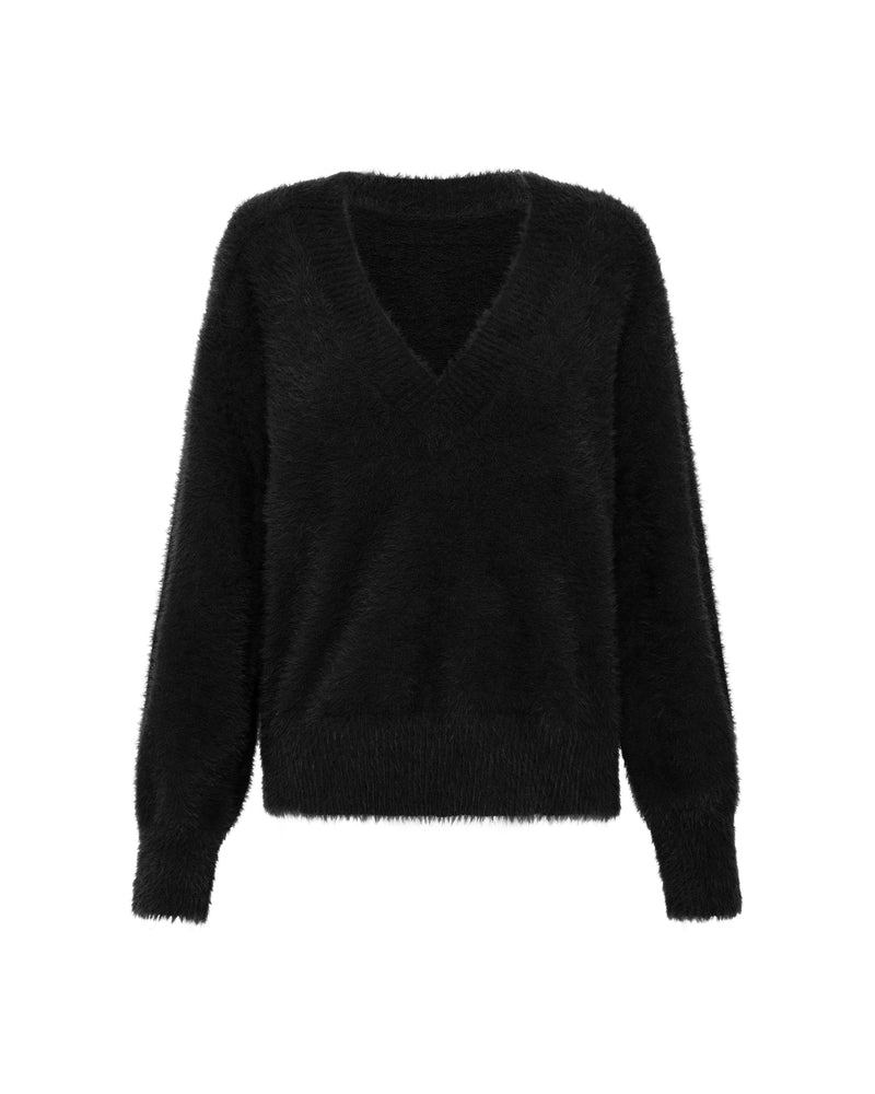 ESSENTIAL V NECK